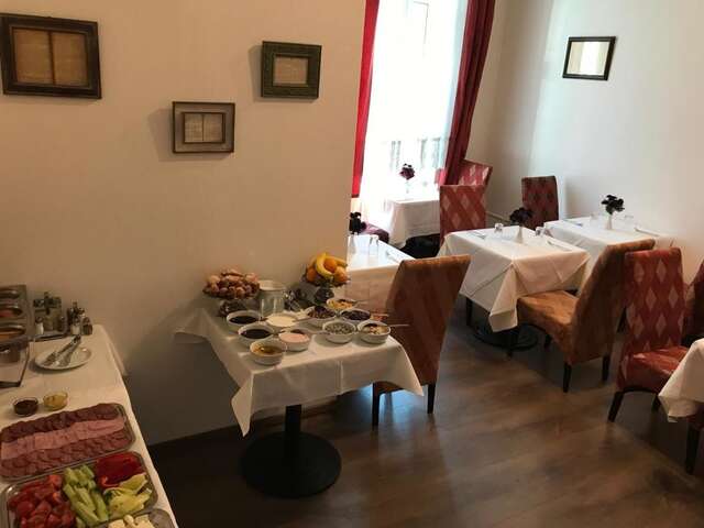 Отель Bucharest Downtown Inn Бухарест-38