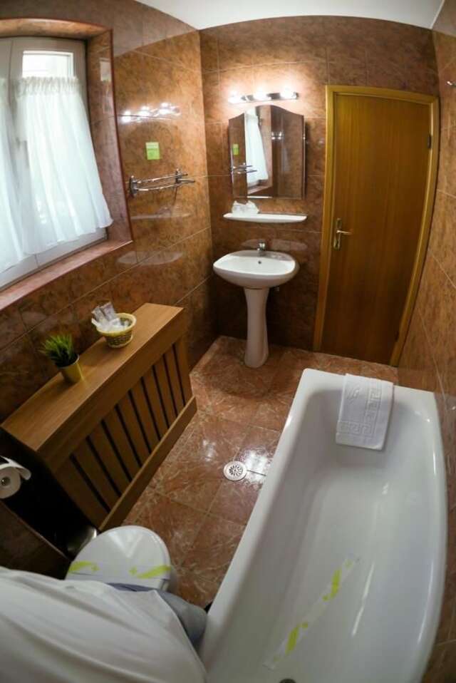 Отель Bucharest Downtown Inn Бухарест-41