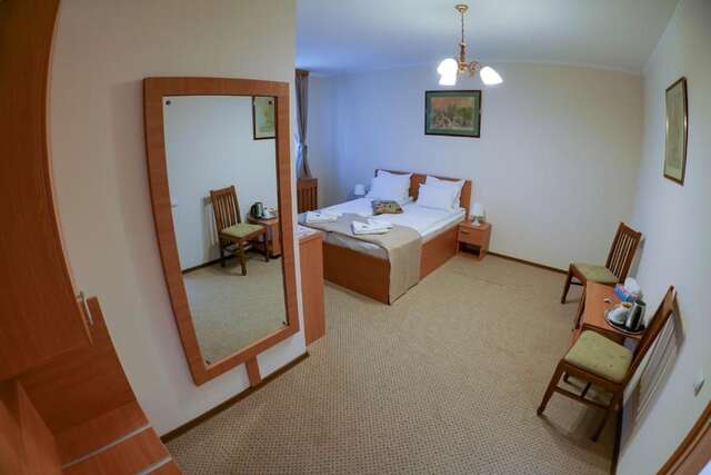 Отель Bucharest Downtown Inn Бухарест-49